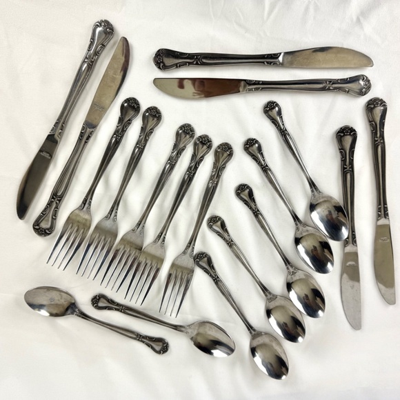 Vintage Wallace Plantation Stainless Flatware 18 pc Lot Teaspoons Forks Knives - Picture 7 of 11